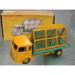 French Dinky 597 33c Simca Glaziers truck yellow/green